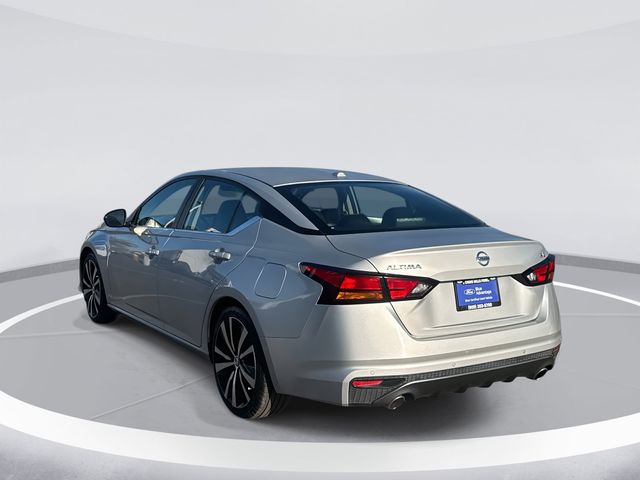 2022 Nissan Altima 2.5 SR photo 5