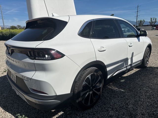 2023 Vinfast VF 8 Plus photo 3