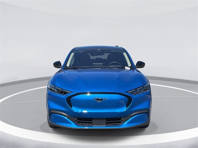 2025 Ford Mustang Mach-E Premium photo 2