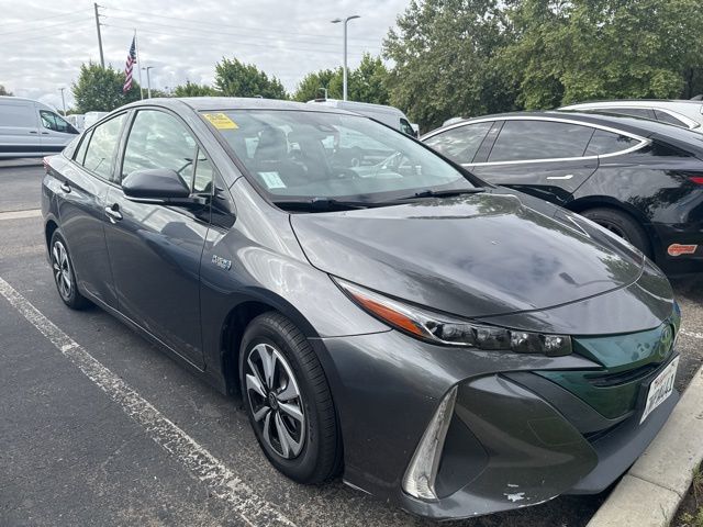2017 Toyota Prius Prime Premium photo 4
