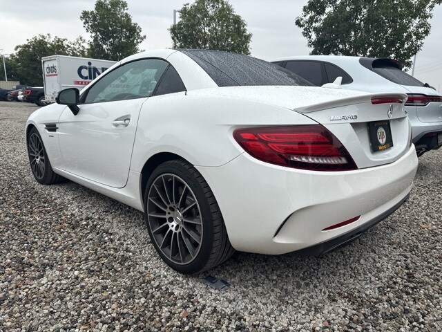 2018 Mercedes Benz SLC 43 AMG photo 2