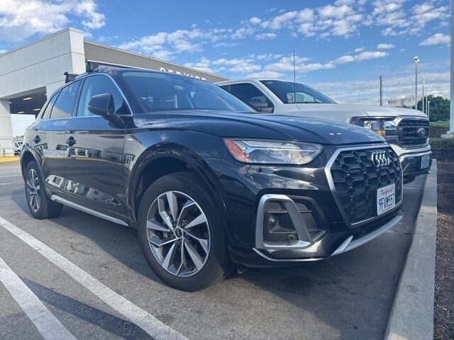 2023 Audi Q5 45 S line Premium photo 4