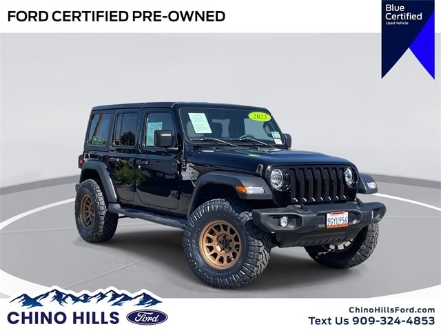 2023 Jeep Wrangler 4-Door Sport S's photo