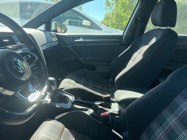 2019 Volkswagen Golf GTI 2.0T S photo 6