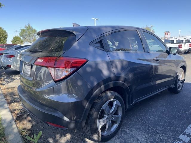 2017 Honda HR-V EX photo 3