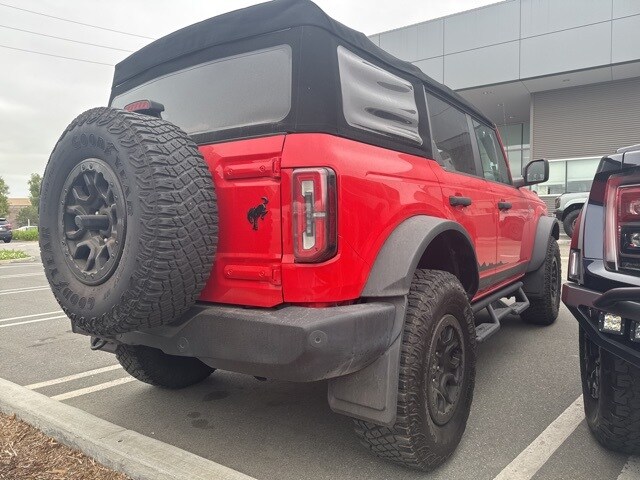 2022 Ford Bronco Wildtrak photo 2