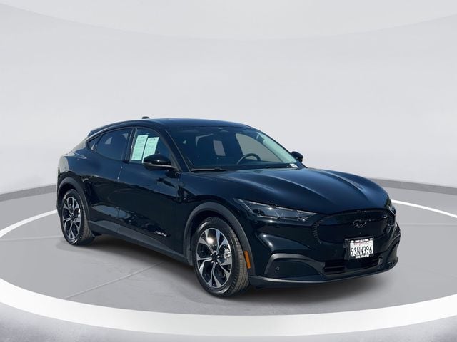 2025 Ford Mustang-Mach-e Select's photo
