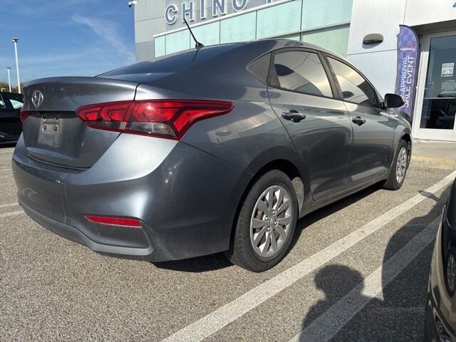 2019 Hyundai Accent SE photo 3
