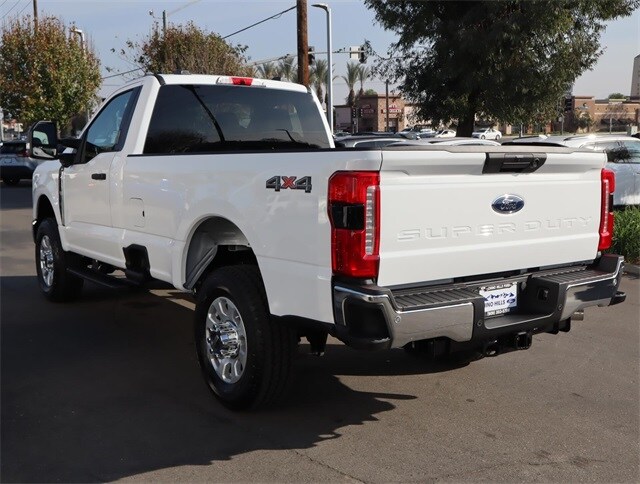 2024 Ford F-350 XLT photo 4