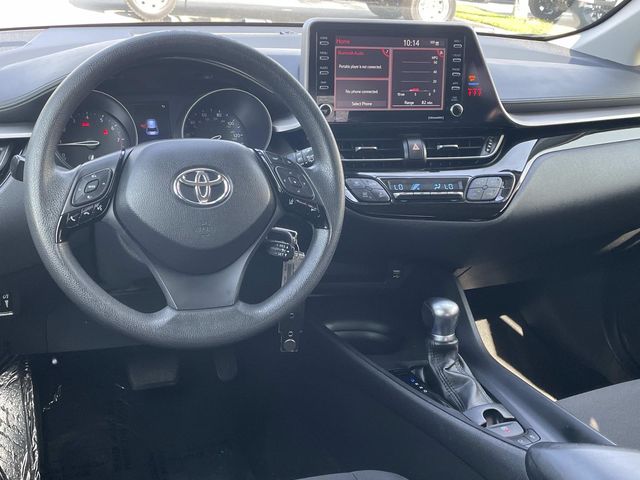 2021 Toyota C-HR LE photo 6