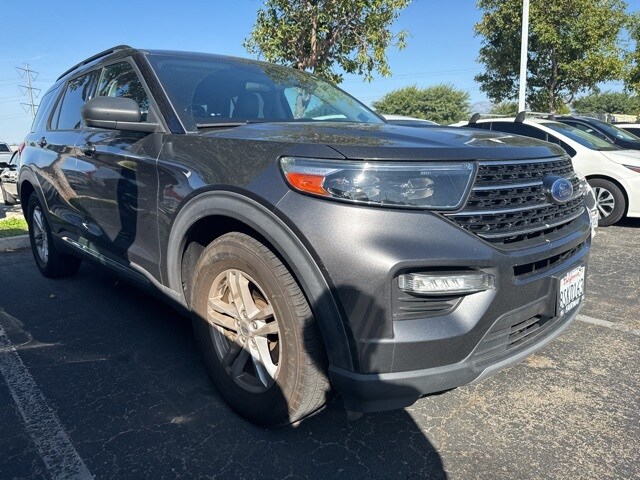 2020 Ford Explorer XLT photo 3