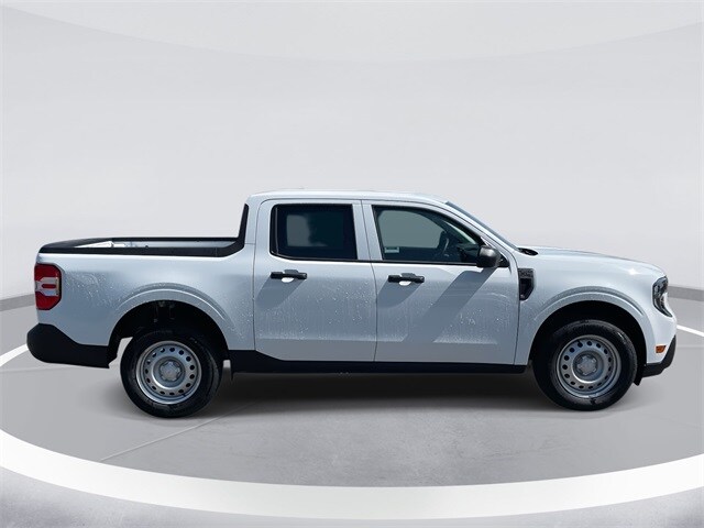 2025 Ford Maverick XL photo 3
