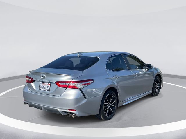 2023 Toyota Camry SE photo 4