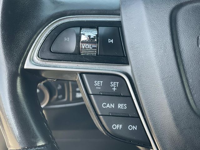 2019 Lincoln Nautilus Reserve photo 3