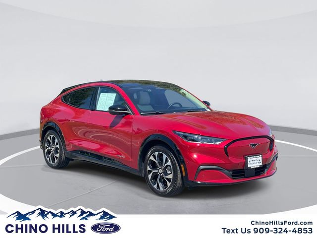 2023 Ford Mustang-Mach-e Premium's photo