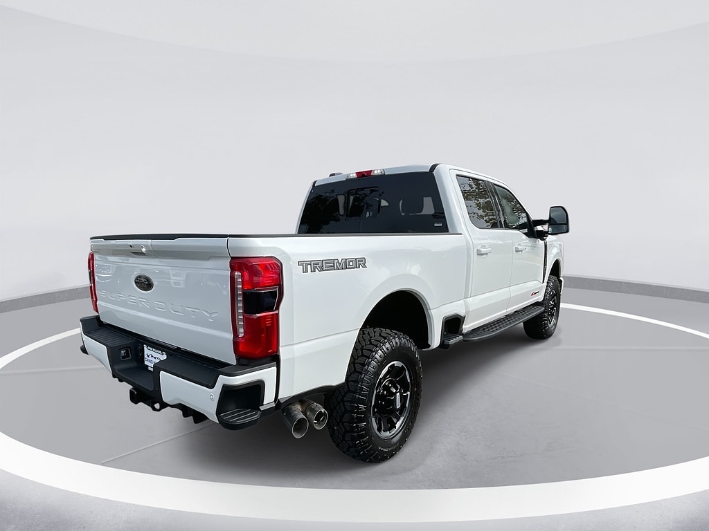 New 2026 Ford Super Duty F-350 SRW Lariat Truck