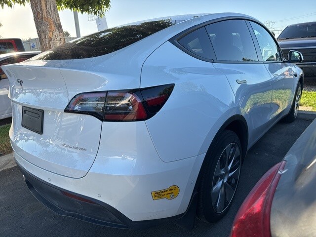 2021 Tesla Model Y Long Range photo 2