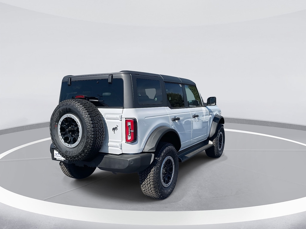 New 2026 Ford Bronco Outer Banks SUV