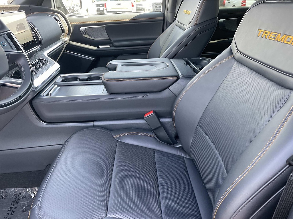 2025 Ford Expedition Tremor - Photo 19