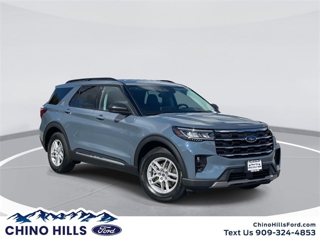 2025 Ford Explorer Active's photo