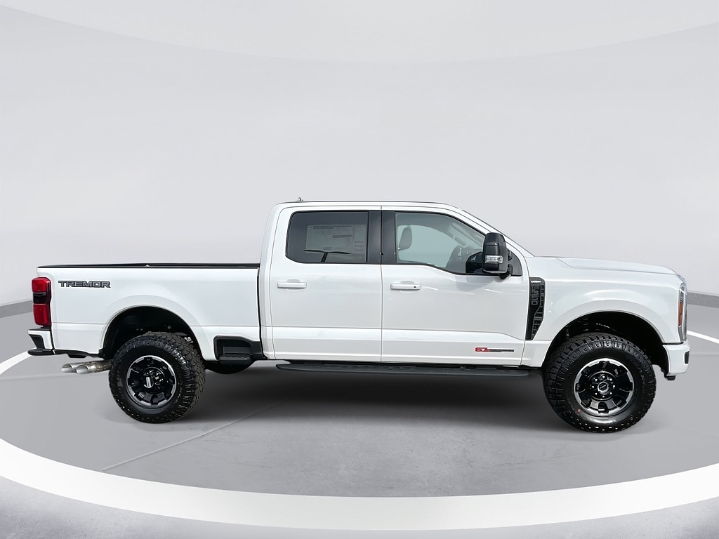 New 2026 Ford Super Duty F-350 SRW Lariat Truck