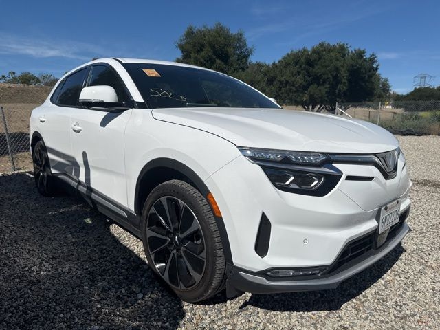 2023 Vinfast VF 8 Plus photo 4