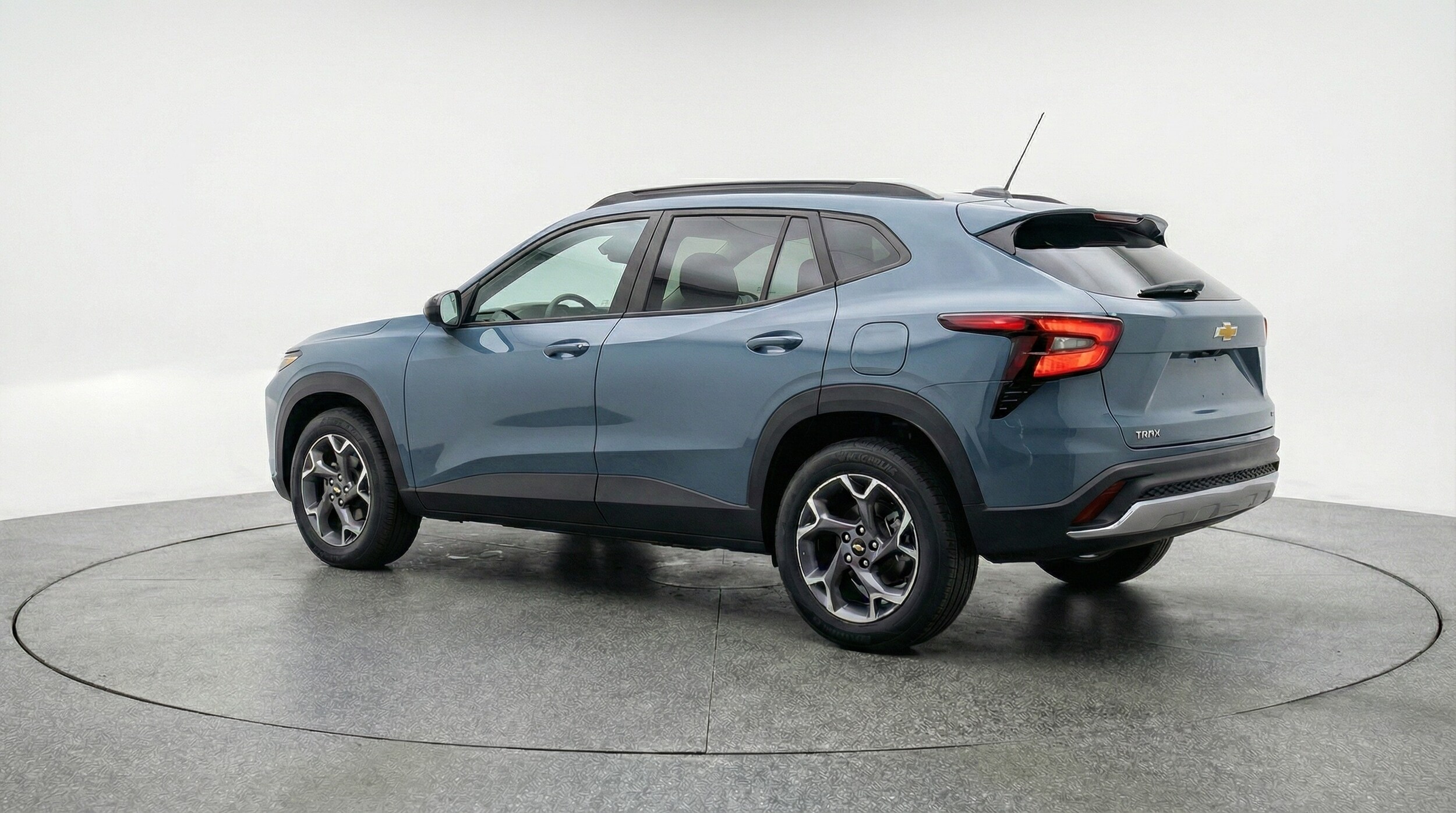 Thumbnail: 2025 Chevrolet Trax - 5