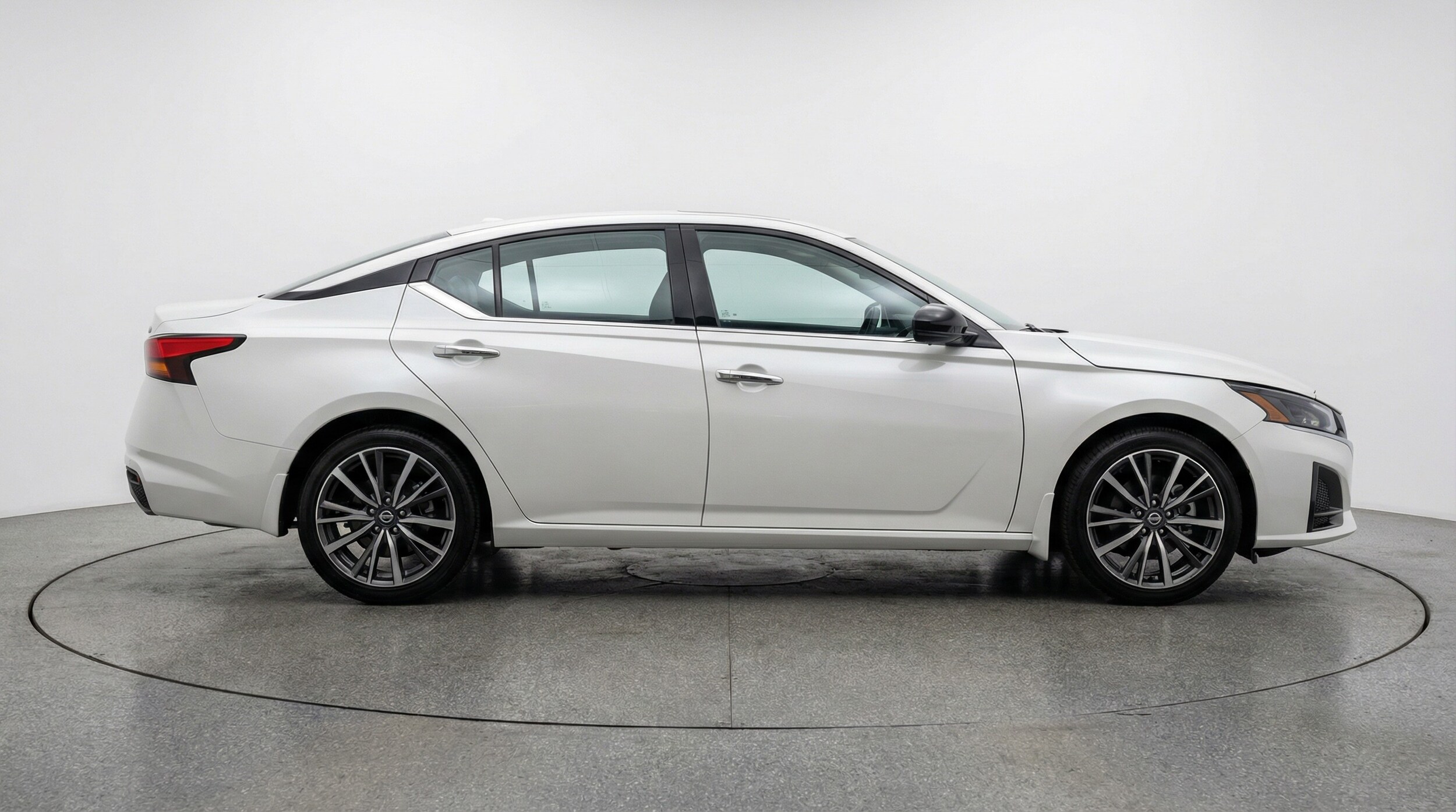 Thumbnail: 2025 Nissan Altima - 8