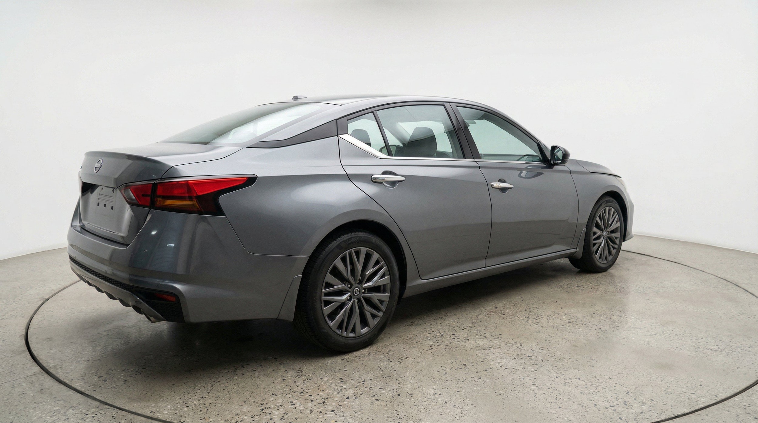 Thumbnail: 2025 Nissan Altima - 9