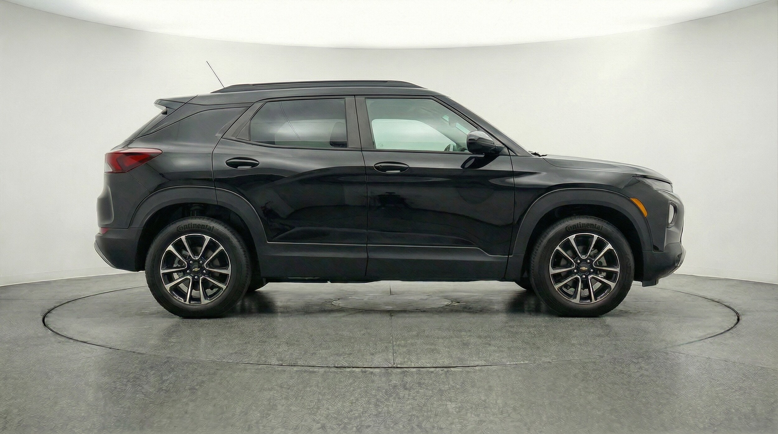 Thumbnail: 2025 Chevrolet TrailBlazer - 8