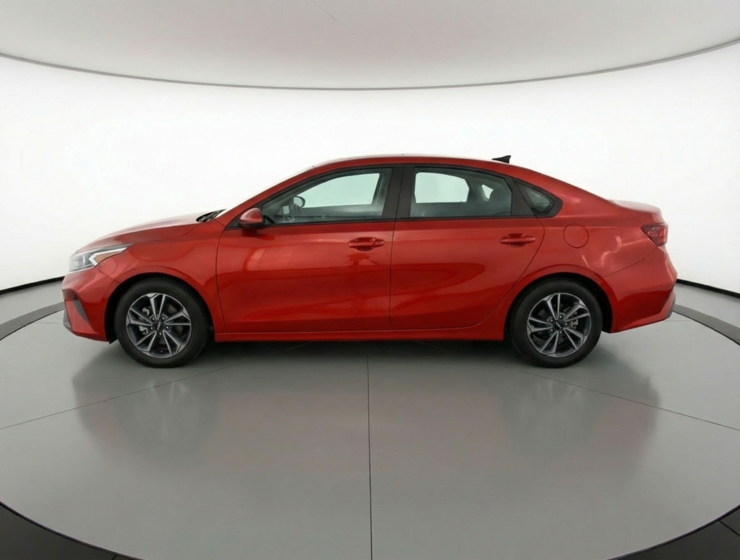 Thumbnail: 2024 Kia Forte - 4
