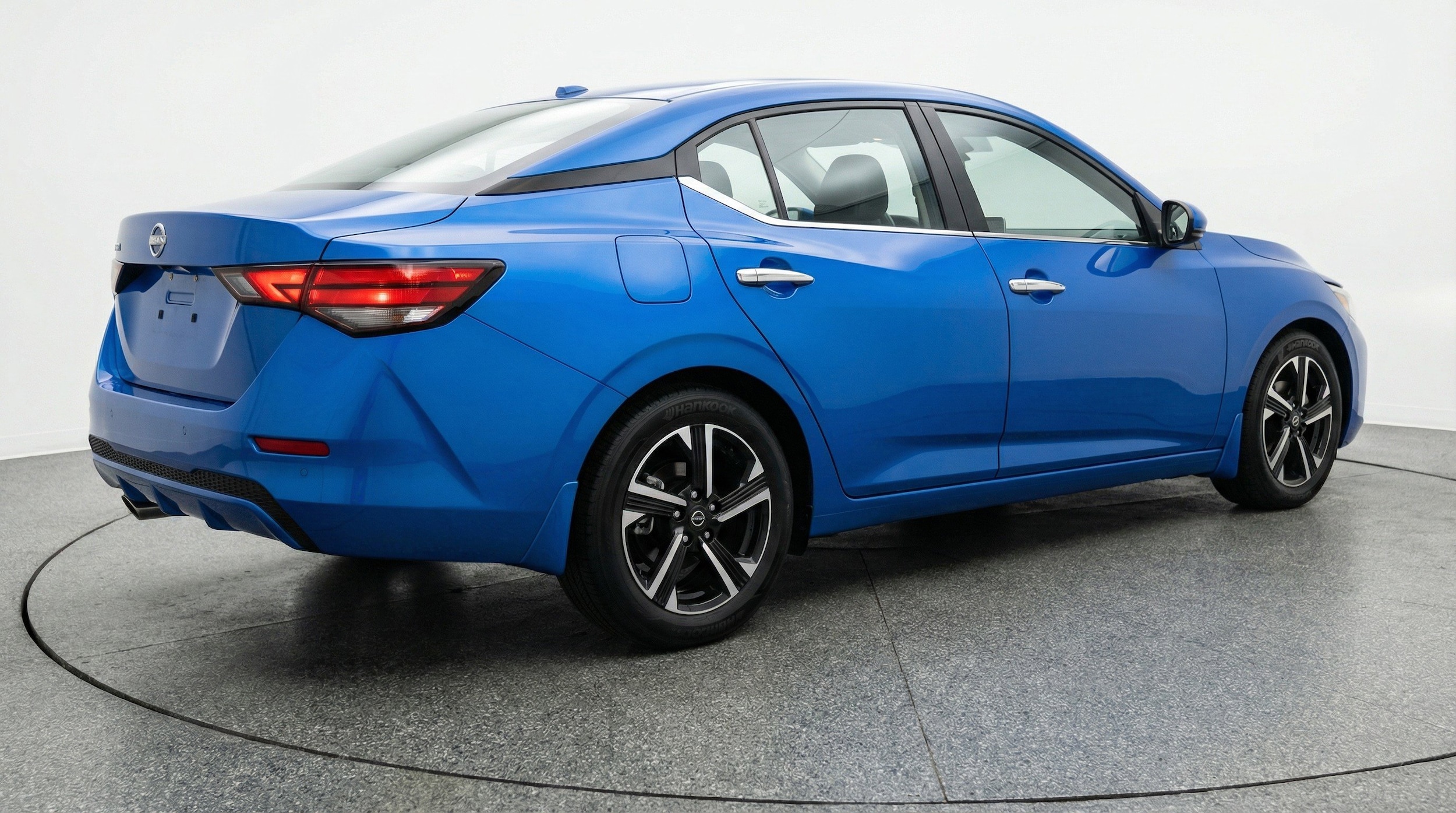 Thumbnail: 2025 Nissan Sentra - 9