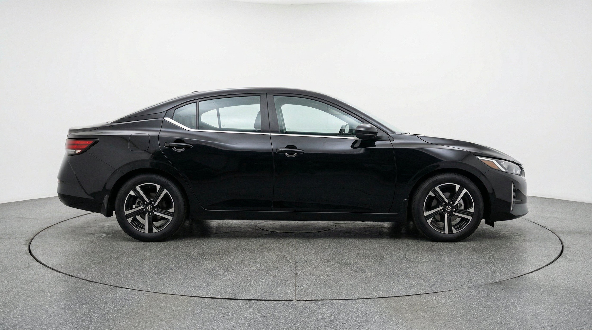 Thumbnail: 2025 Nissan Sentra - 11