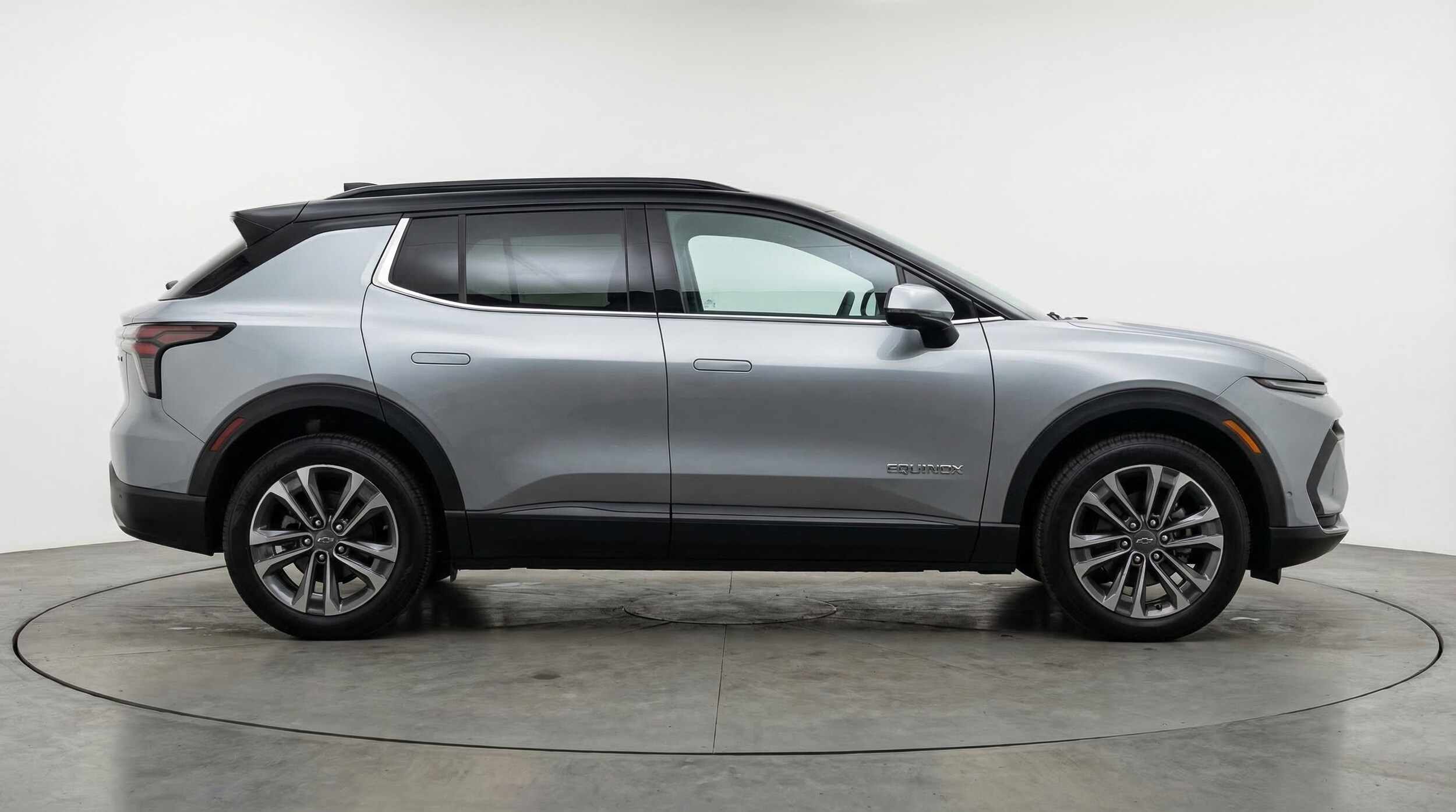 Thumbnail: 2025 Chevrolet Equinox - 8