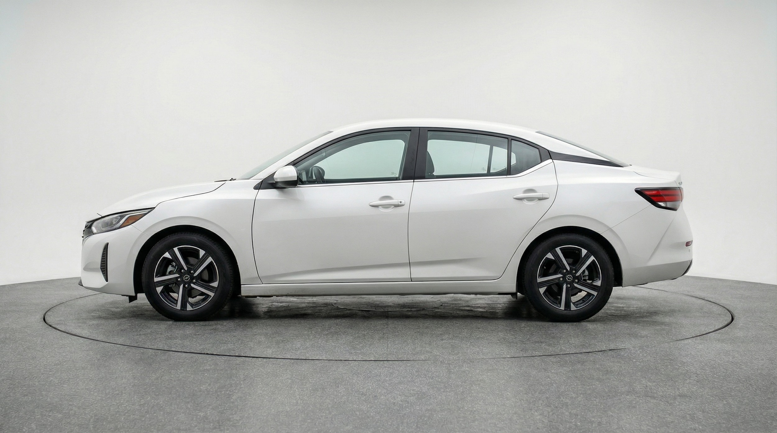 Thumbnail: 2025 Nissan Sentra - 4