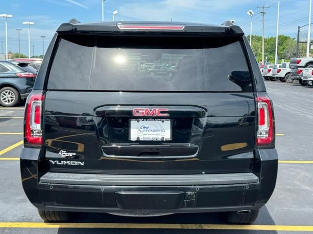 Used 2017 GMC Yukon SLT SUV
