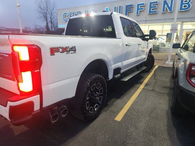 2024 Ford F-350 Super Duty Platinum - Photo 8