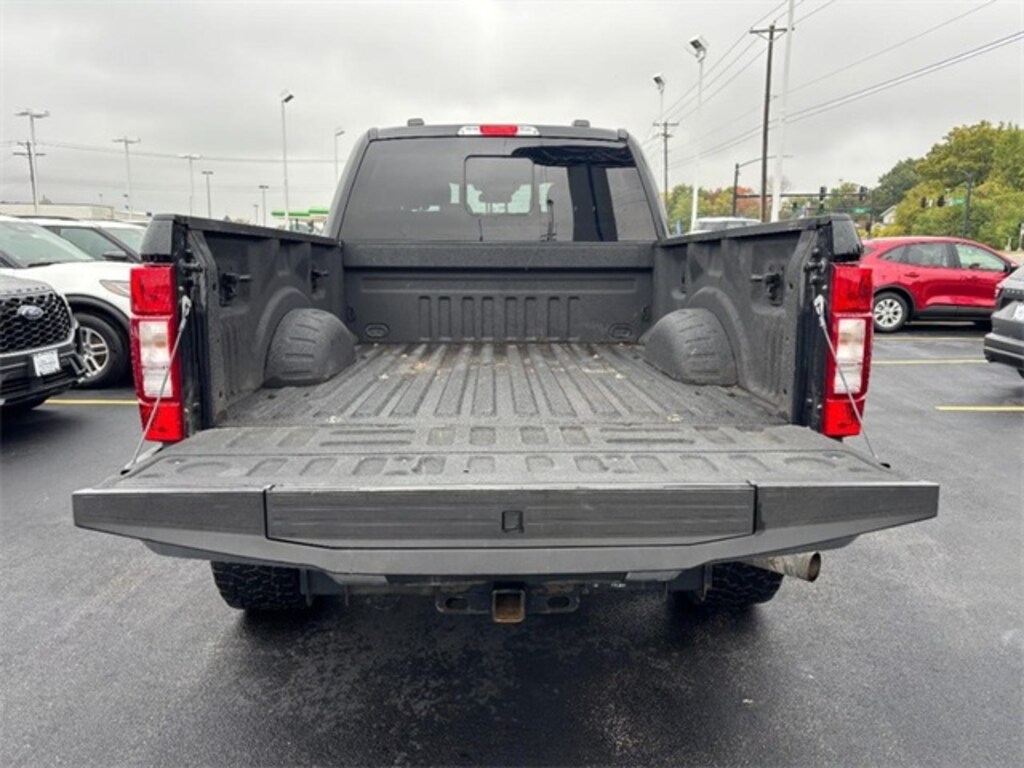 Used 2021 Ford F-250SD Lariat Truck