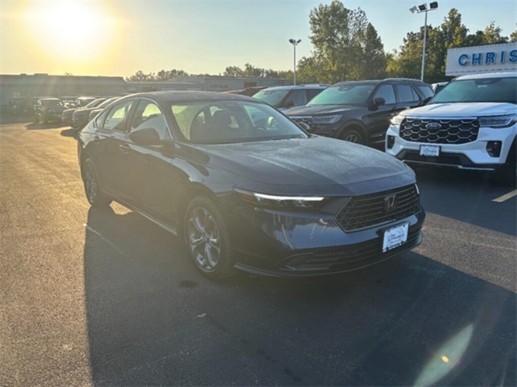 Used 2024 Honda Accord EX Sedan
