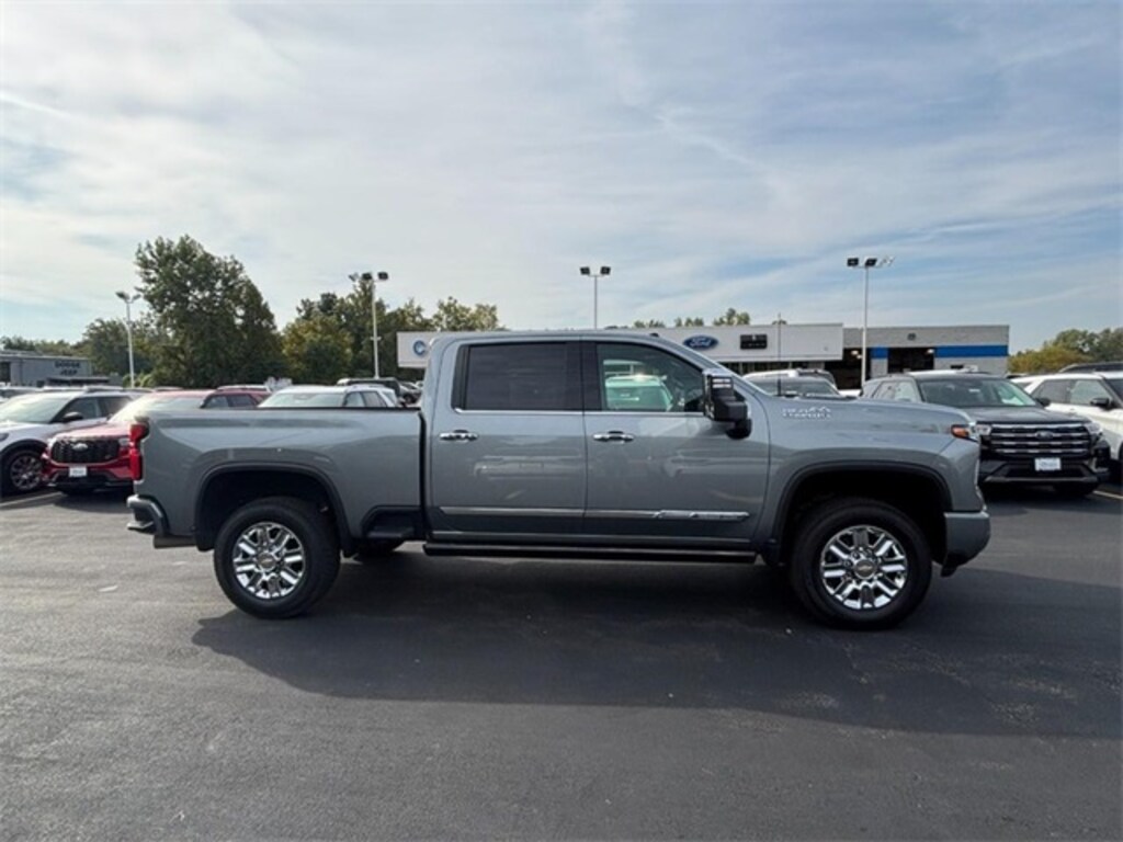 Used 2024 Chevrolet Silverado 3500HD High Country Truck