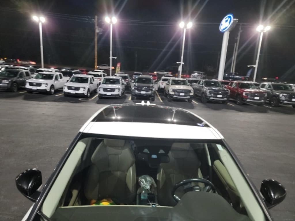 Used 2017 Land Rover Range Rover Evoque SE Premium SUV