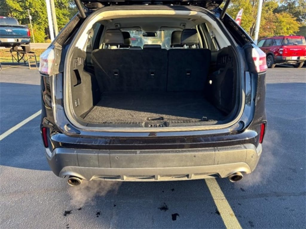 Used 2024 Ford Edge Titanium SUV