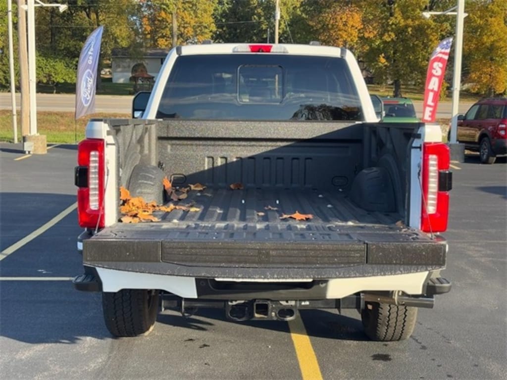 Used 2024 Ford F-250SD Lariat Truck