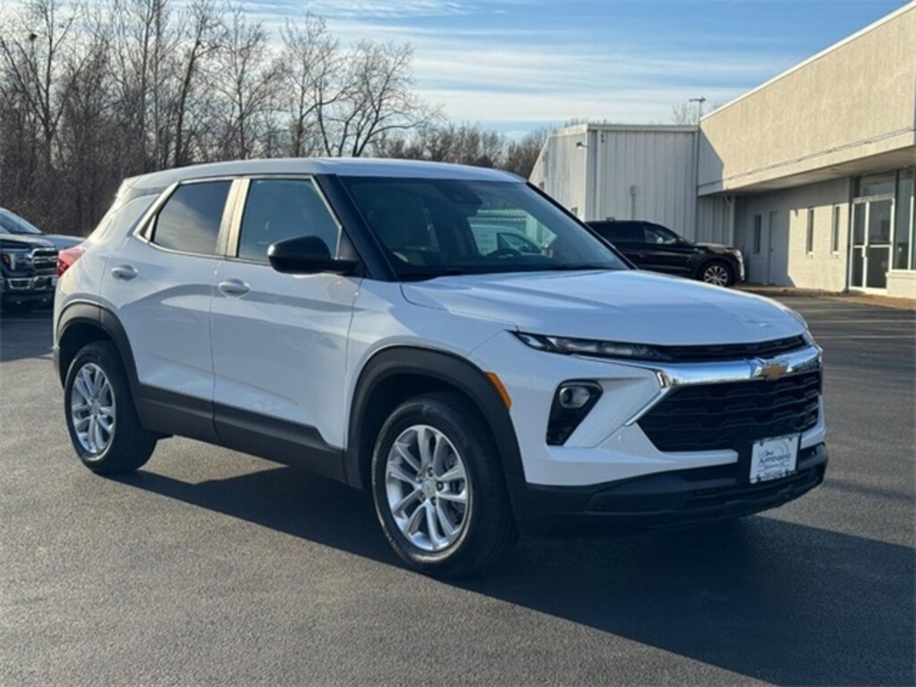 Used 2024 Chevrolet Trailblazer LS SUV