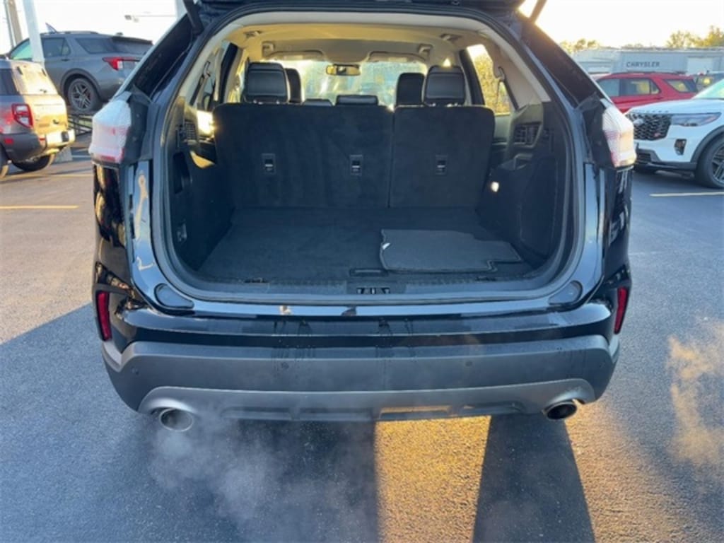 Used 2024 Ford Edge Titanium SUV