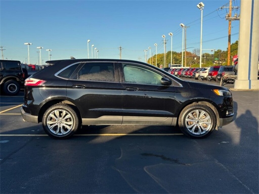 Used 2024 Ford Edge Titanium SUV