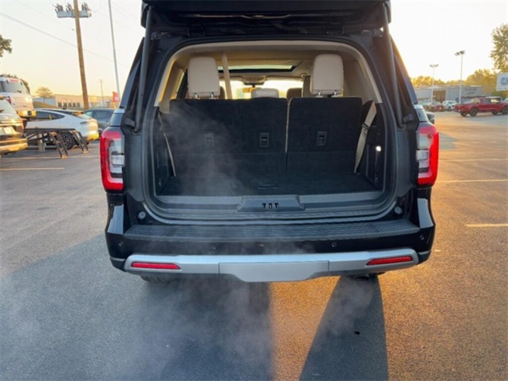 Used 2024 Ford Expedition Limited SUV