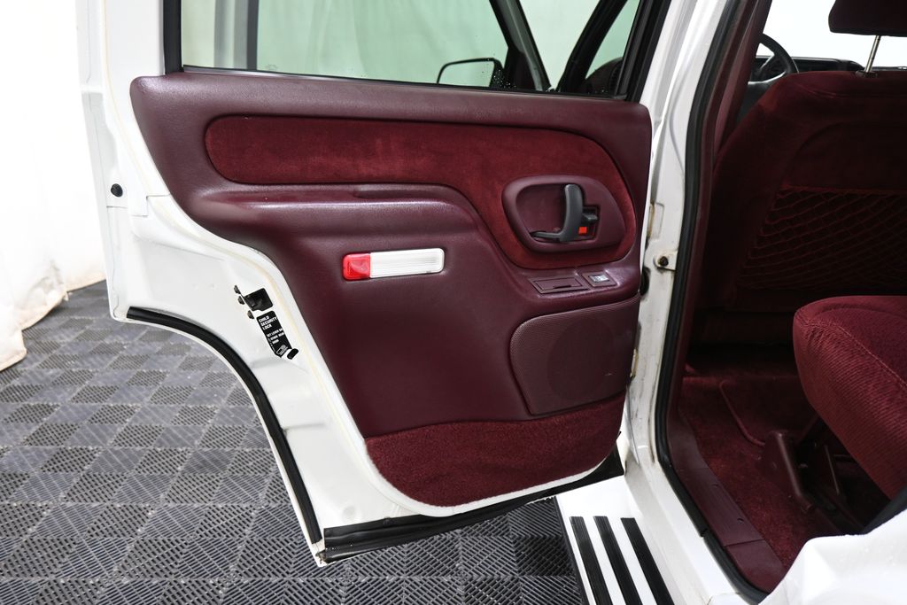 1995 Chevrolet Tahoe - Photo 18