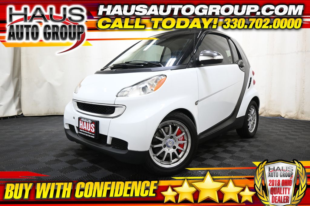 2011 smart fortwo's photo