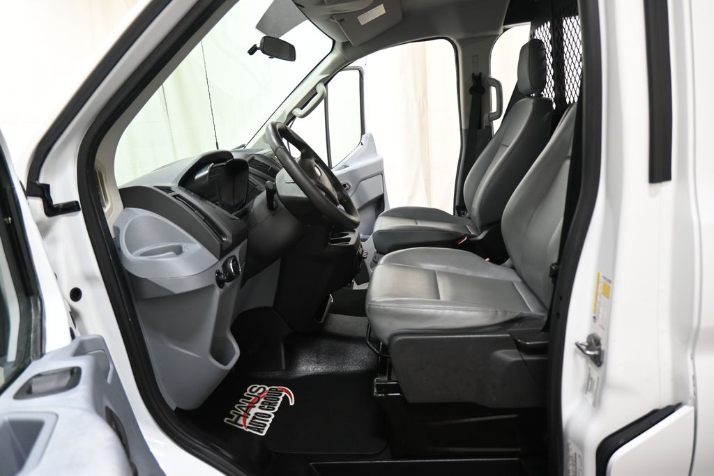 2015 Ford Transit Base - Photo 6